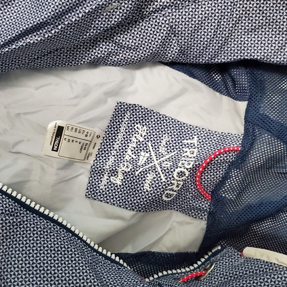 Jacket - Picture 3 of 4